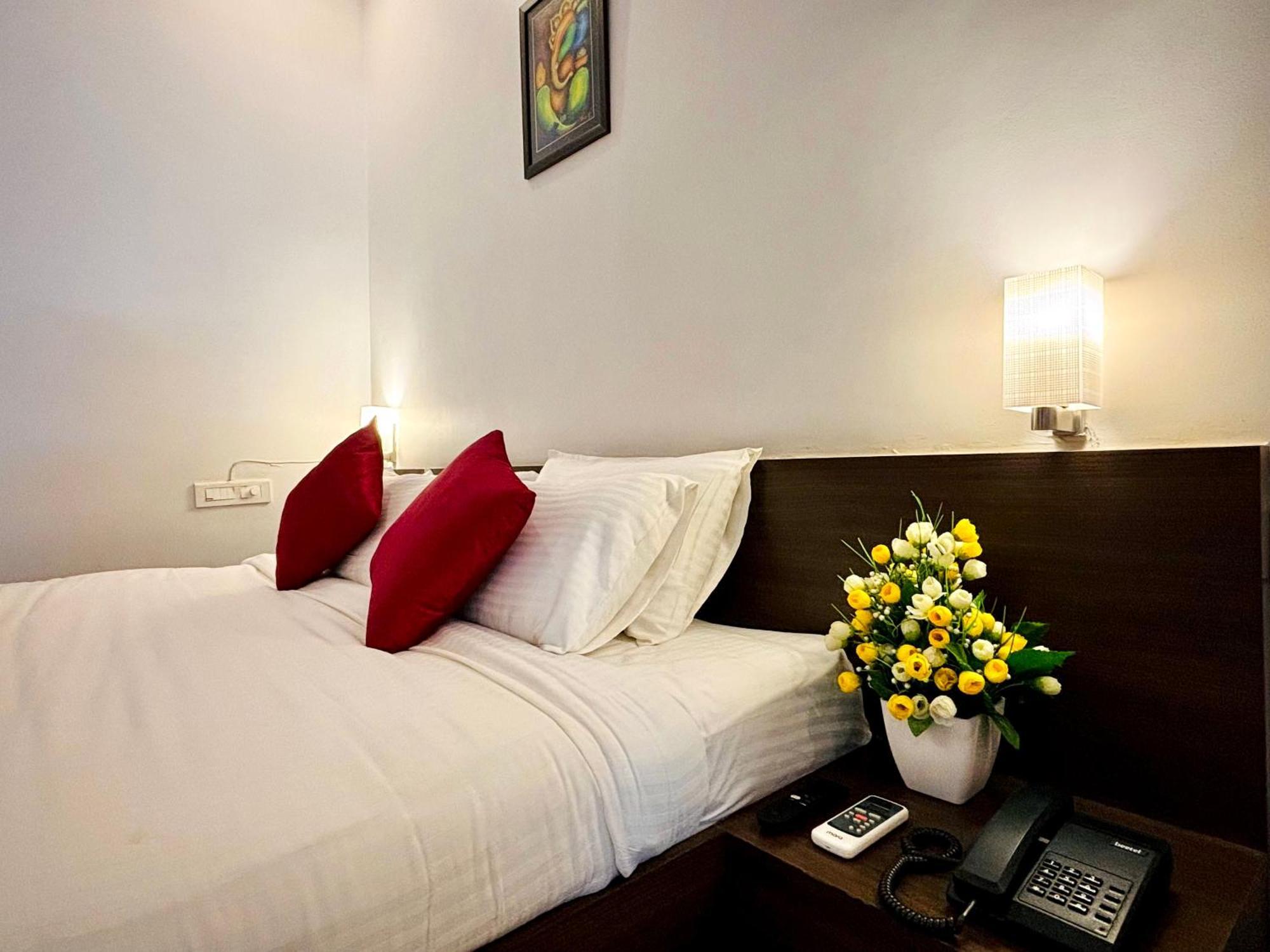 Sai Shreyas Residency, Best Hotel Near Bangalore Airport Dod Jala Экстерьер фото