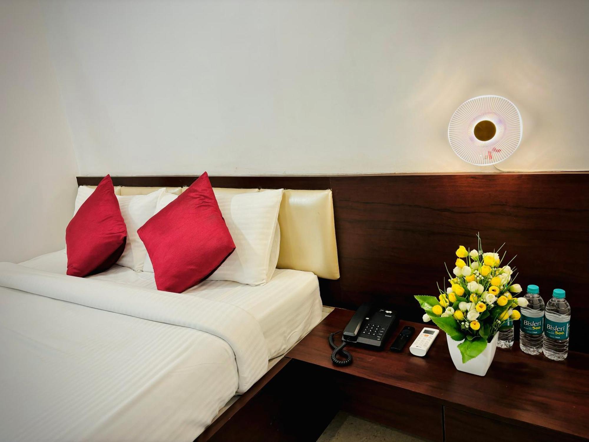 Sai Shreyas Residency, Best Hotel Near Bangalore Airport Dod Jala Экстерьер фото