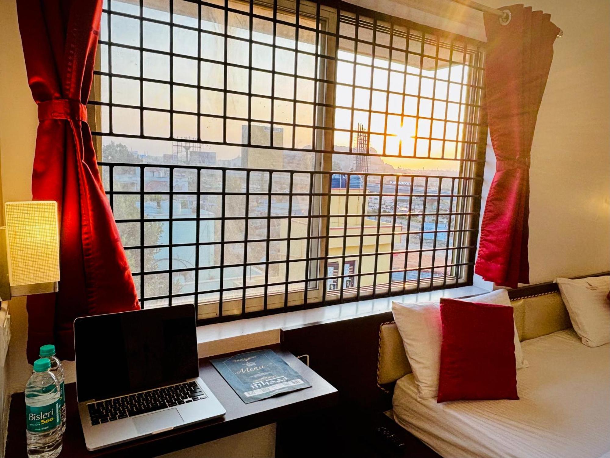 Sai Shreyas Residency, Best Hotel Near Bangalore Airport Dod Jala Экстерьер фото